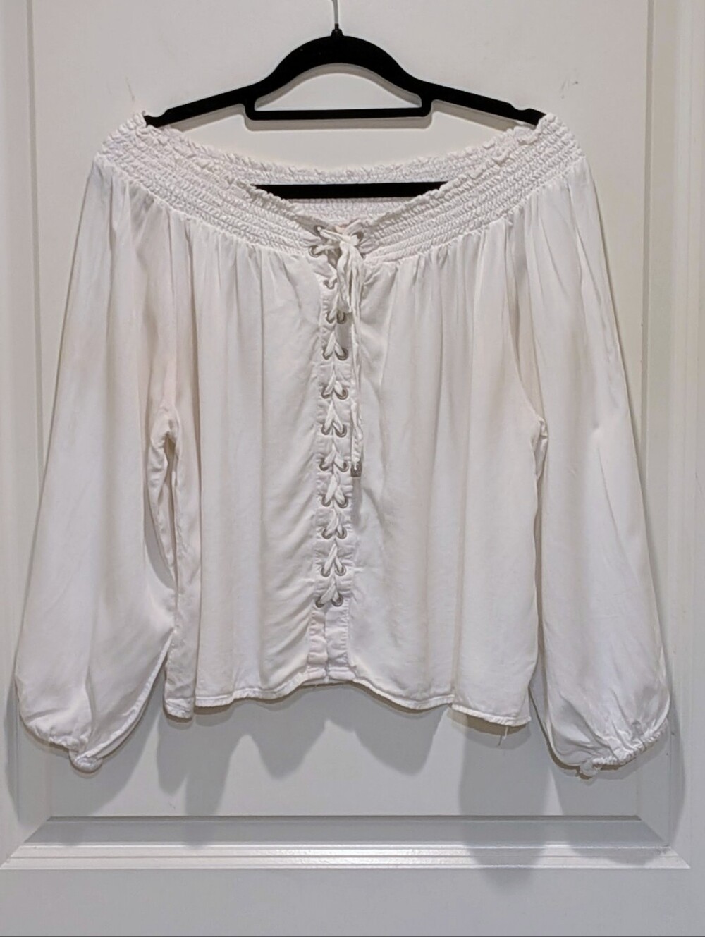 GUC Harlow M Pristine White Viscose Off Shoulder Lace Up Front Crop Blouse